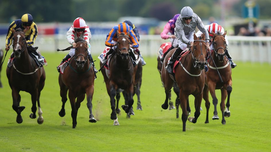 Living In The Past makes all in the Sky Bet Lowther