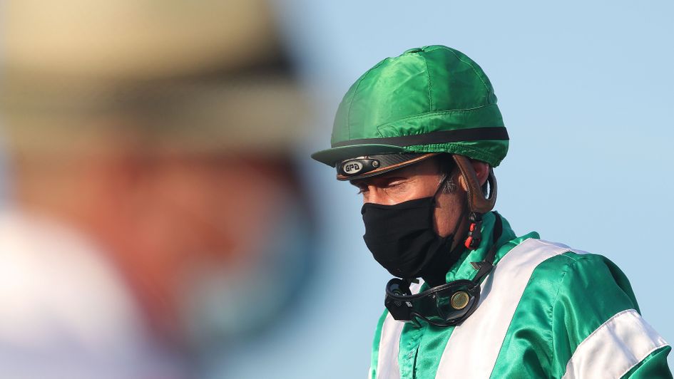 Jockeys required to wear masks upon resumption