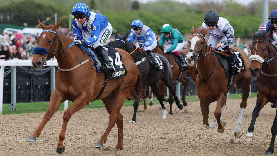 Heavenly Heather wins at 200/1