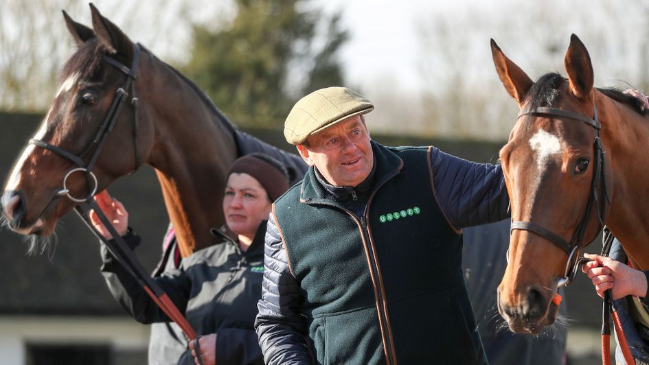 Nicky Henderson pictured with Jenkins (left) and Verdana Blue