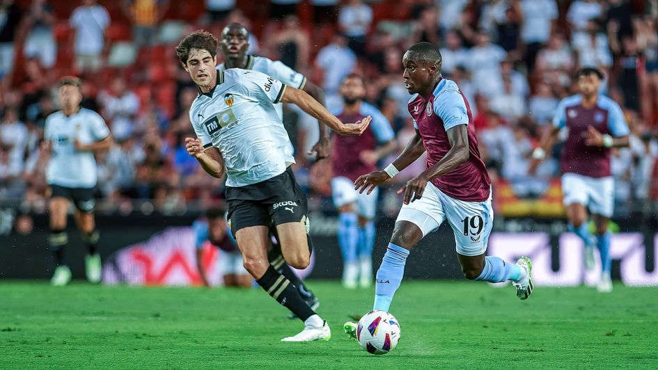 Moussa Diaby in action for Aston Villa