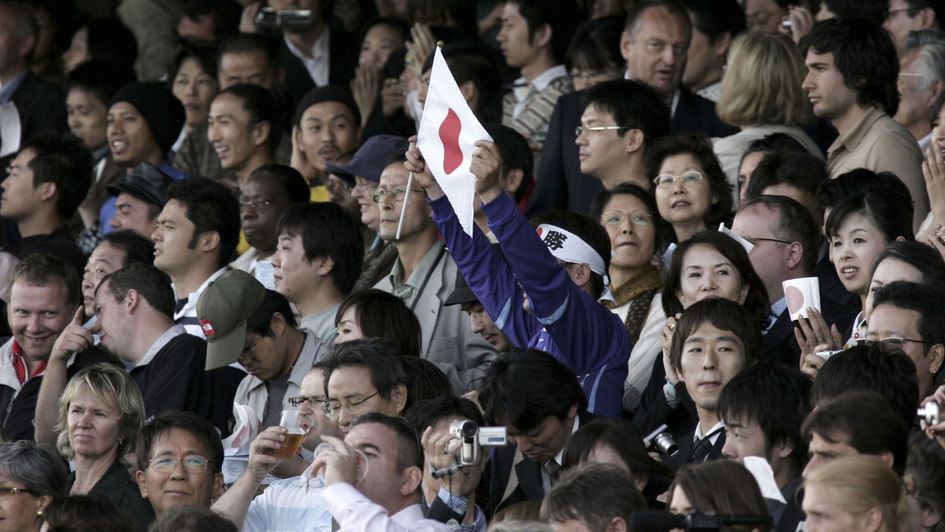 Japanese racing fans flocked to Longchamp in 2006