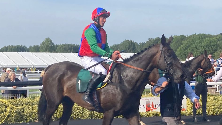 Isthebaropen returns in triumph