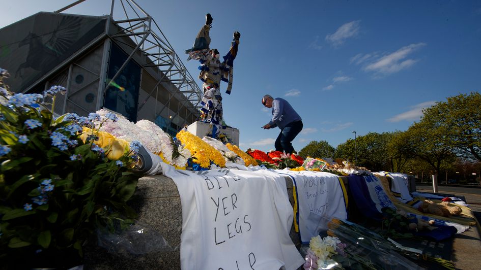 Leeds bid farewell to Norman Hunter