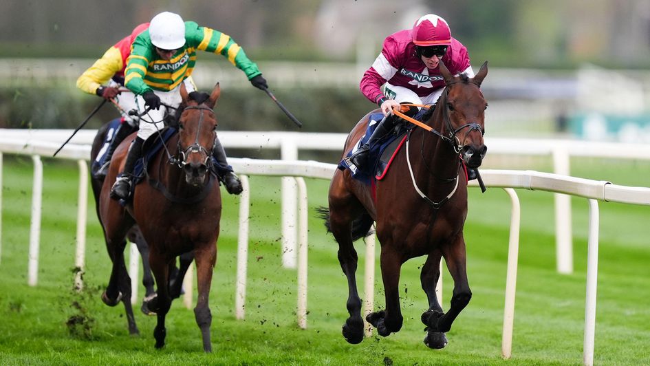 Brighterdaysahead stays on strongly at Aintree