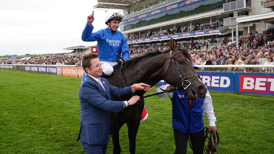 Ruling Court after winning the 2000 Guineas
