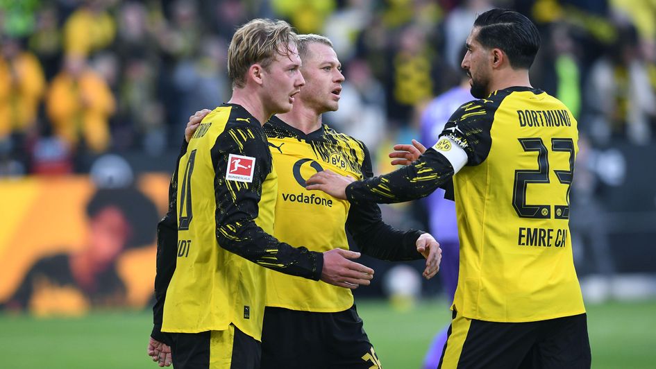 Borussia Dortmund celebrate a Julian Brandt goal