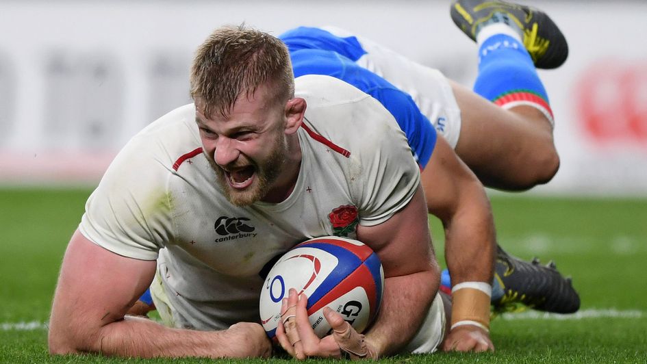 George Kruis scores England's sixth try against Italy