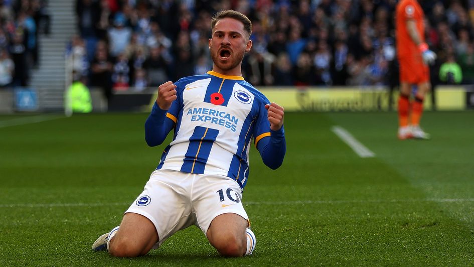 Alexis Mac Allister celebrates his goal against Aston Villa