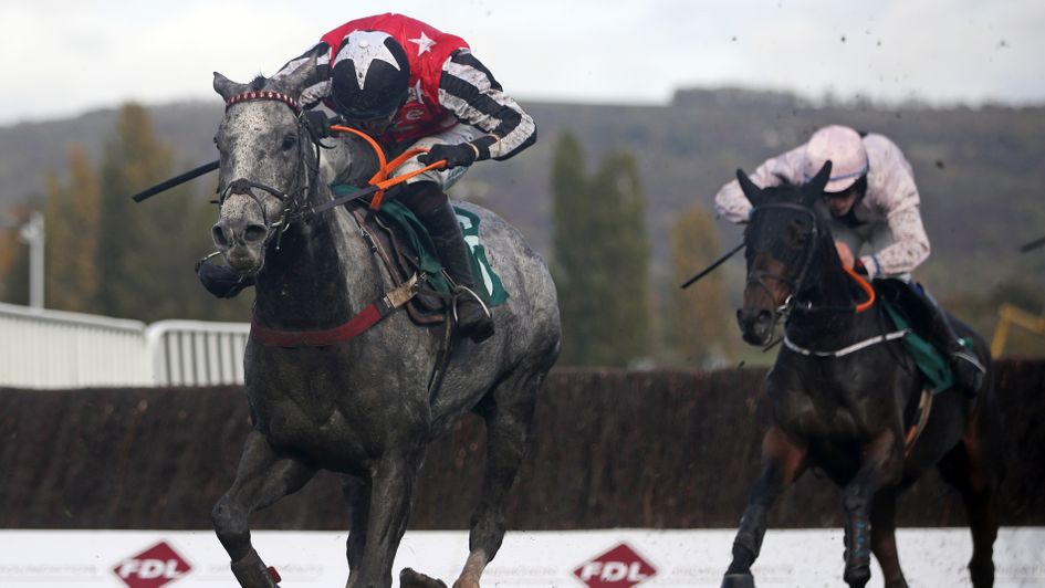 Straw Fan Jack wins at Cheltenham