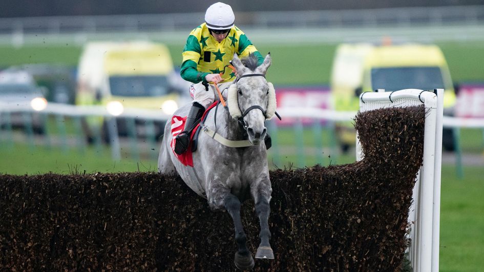 Grand Geste in action at Haydock