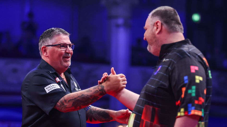 Gary Anderson and Ryan Joyce (Picture: PDC)