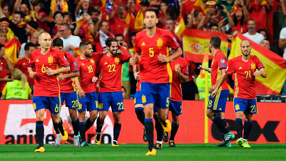 Isco & Spain celebrate