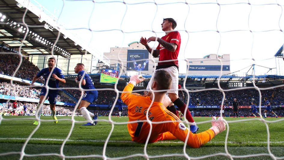 Ross Barkley scores a late equaliser for Chelsea against Manchester United
