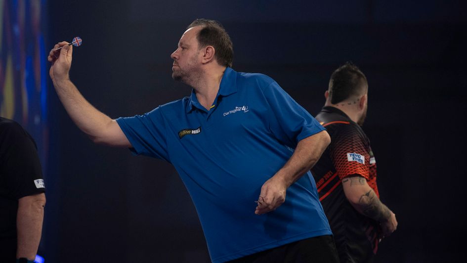 Jason Lowe defeated Michael Smith (Picture: Lawrence Lustig/PDC)