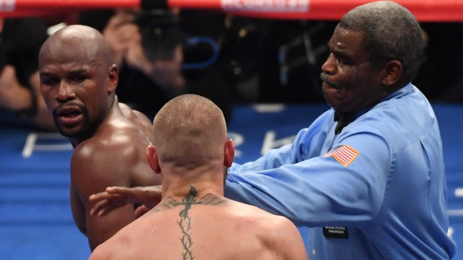 Mayweather's stoppage of McGergor took him to 50-0