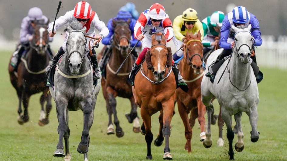 Top Rank fends off What's The Story at Doncaster