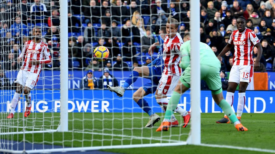 Leicester City draw level with Stoke