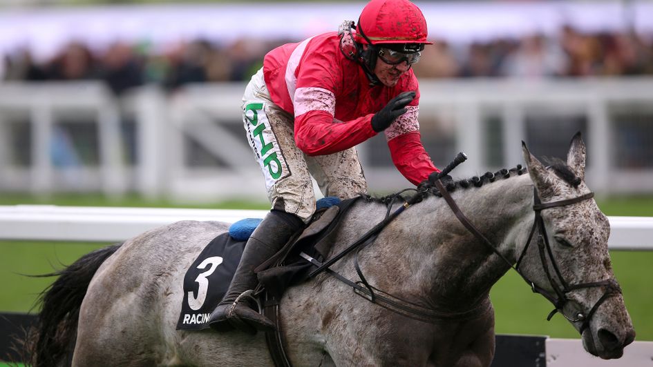 Duc Des Genievres wins the Arkle in style