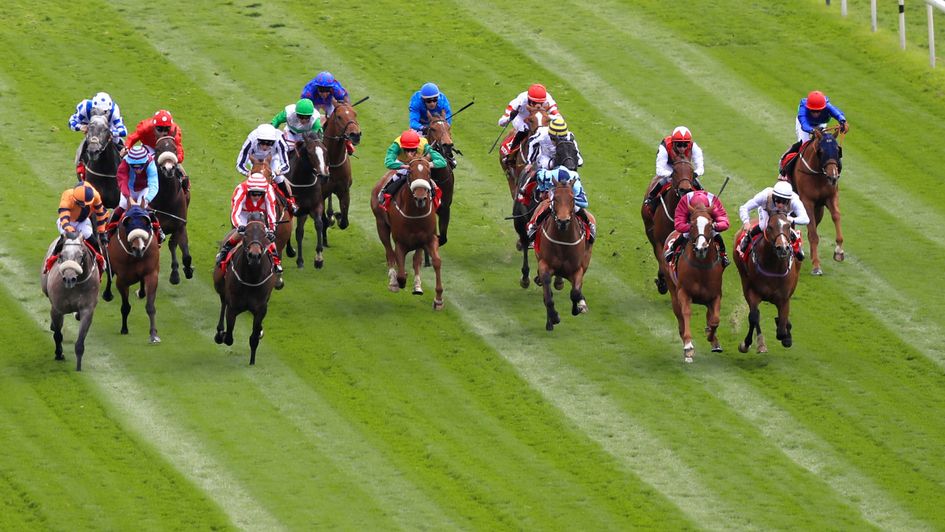 El Astronaute battles to victory at York