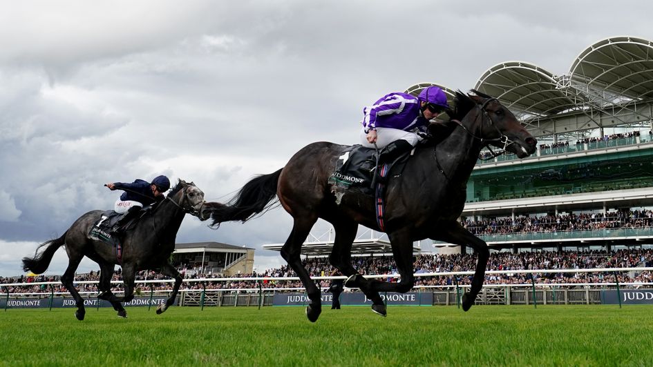 Blackbeard hits the line in the Middle Park