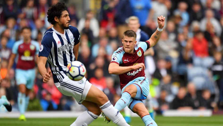 Burnley's Johann Berg Gudmundsson shoots