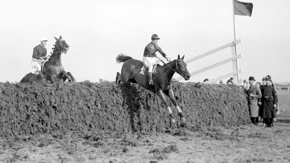 Grakle winning the National in 1931