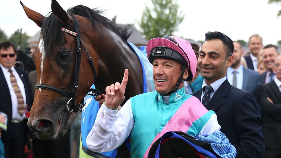 Frankie Dettori and Enable after the Yorkshire Oaks
