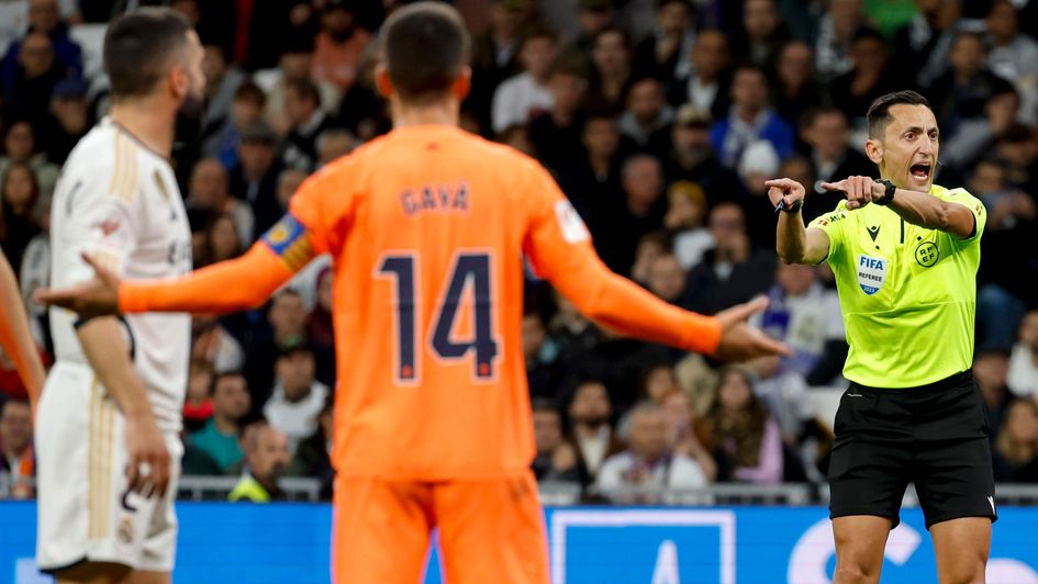 Referee Jose Sanchez