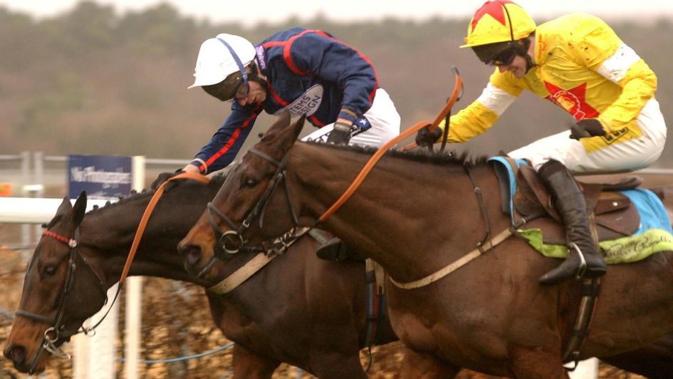 Isio beats Azertyuiop in the 2004 Victor Chandler