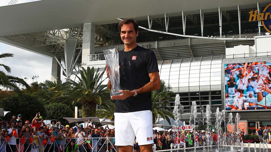 Roger Federer celebrates winning the Miami Open
