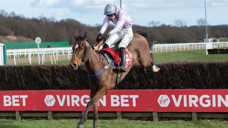 Knockanore runs away with the Eider