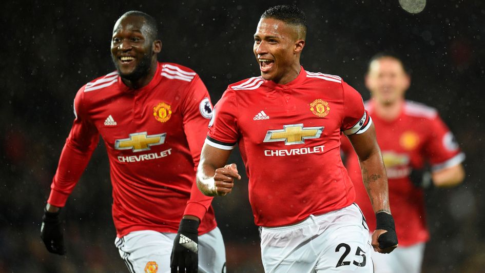Antonio Valencia celebrates