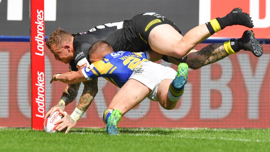 Josh Charnley scores Warrington's second try