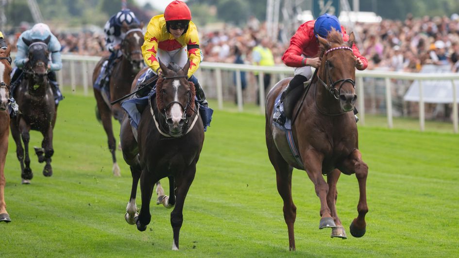 Archivist (right) wins at York