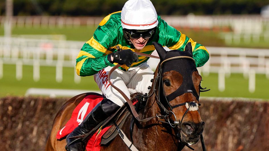 Danny Mullins riding Gentleman De Mee