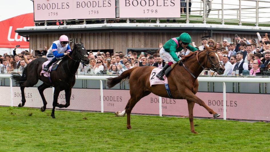 Galiyan completes a Chester double for Oisin Murphy