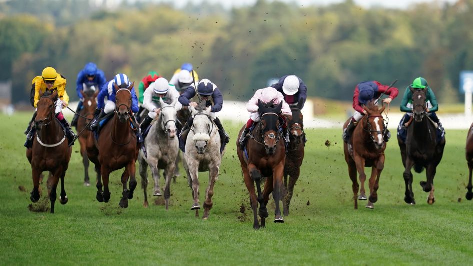 Emily Upjohn is away and clear at Ascot