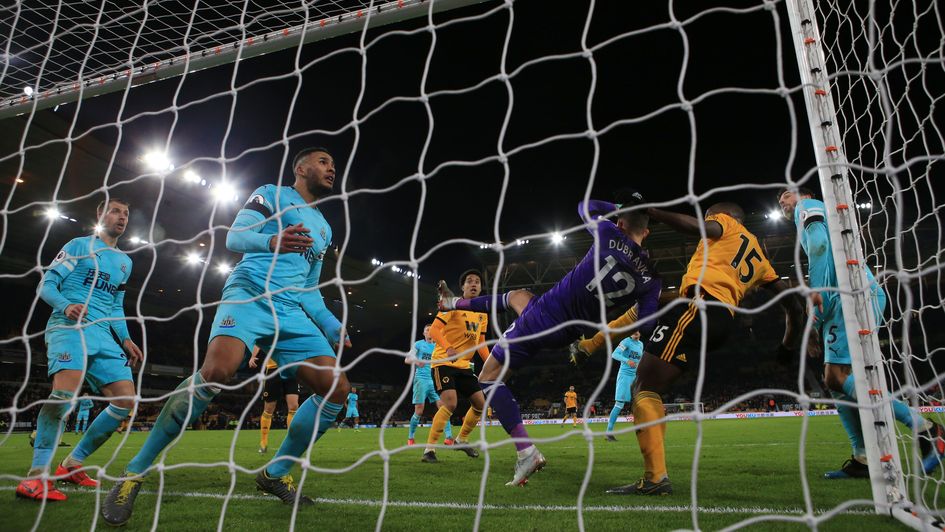Wolves' Willy Boly nods home