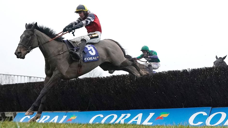 Welsh National hero Potters Corner heading to Aintree