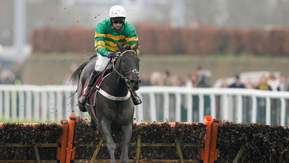 Broomfield Burg is clear over the last at Kempton