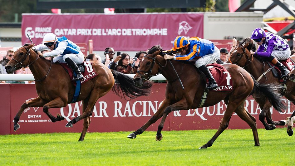 Diamond Necklace swoops on the outside of the field