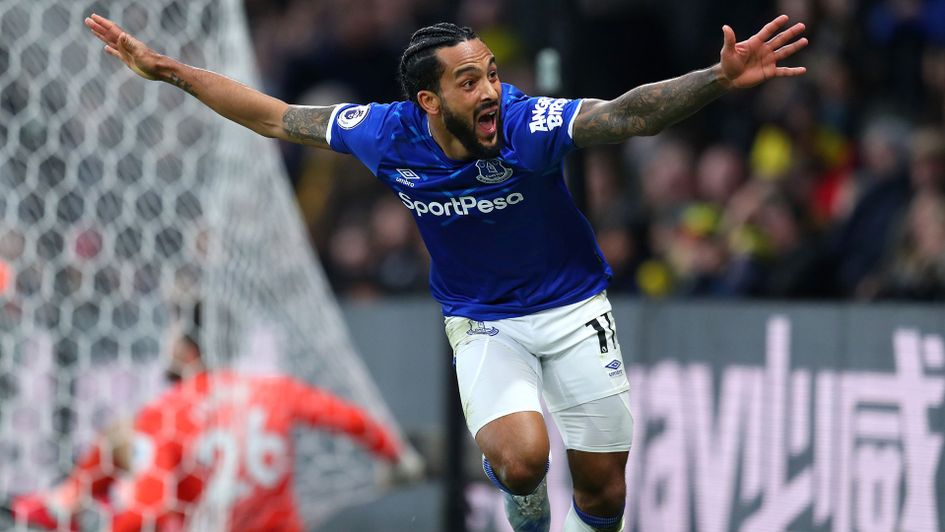Theo Walcott struck an injury time winner for Everton against Watford
