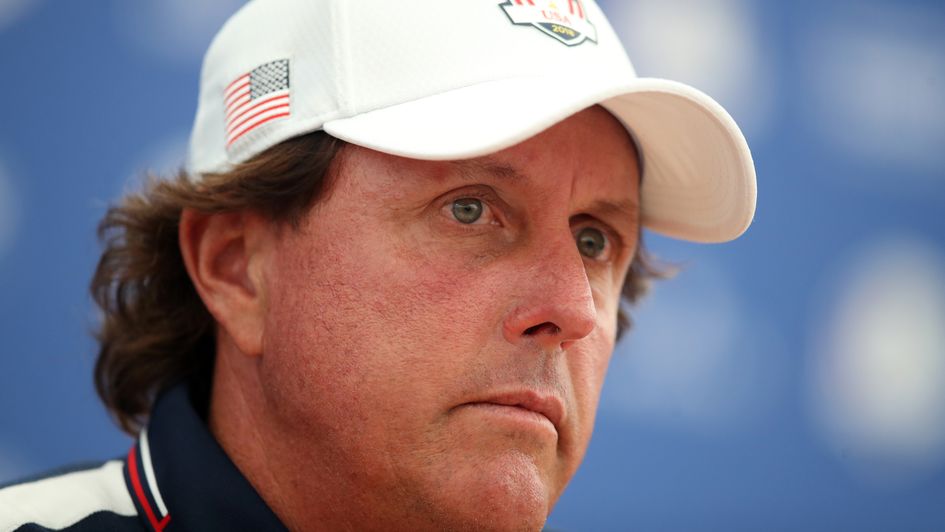 Defending champion Phil Mickelson has withdrawn from next week's PGA Championship, tournament organisers say.
