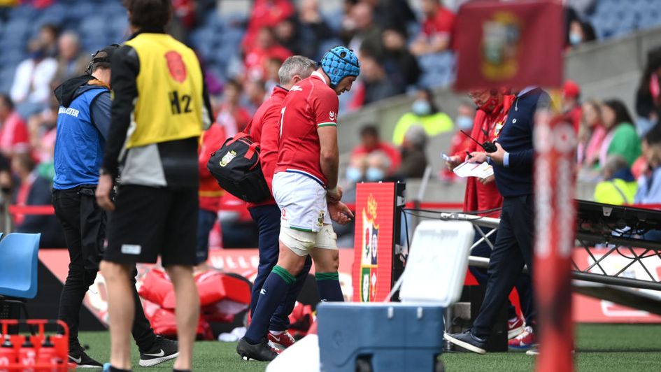 Justin Tipuric leaves the field