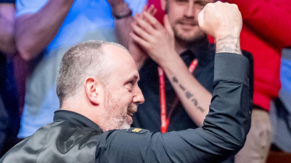 Mark Williams celebrates a brilliant win