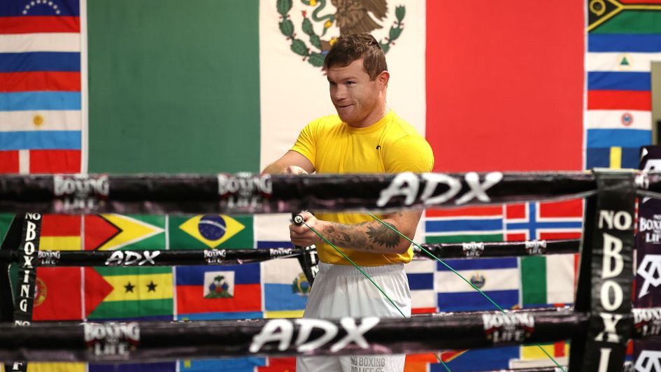 Saul Alvarez faces Billy Joe Saunders in May
