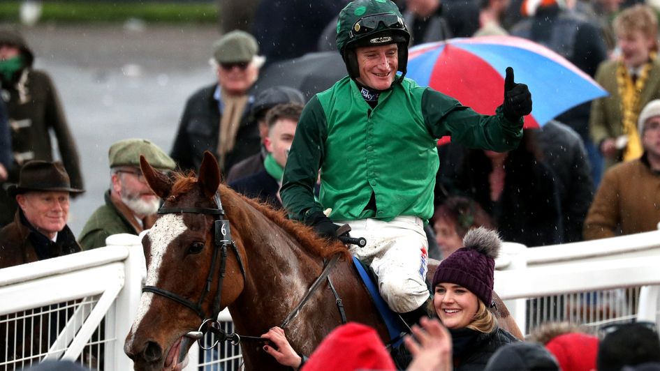 Daryl Jacob returns in triumph aboard Concertista