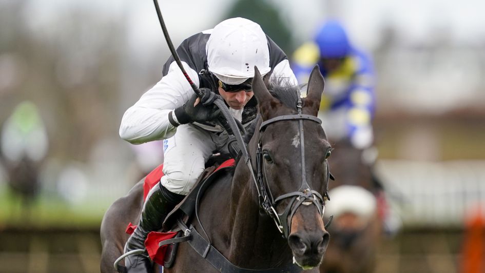 Third Time Lucki storms clear at Kempton