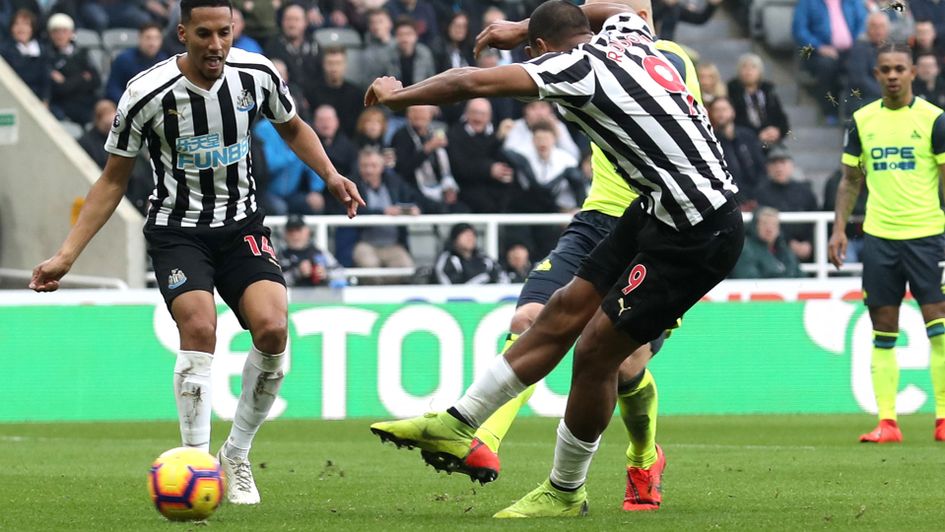 Salomon Rondon fires home for Newcastle against Huddersfield